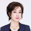 美女岔开双腿让人捅