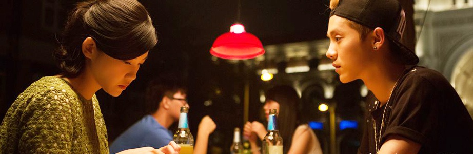 打女孩光屁股网站